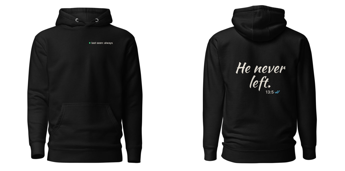 He Never Left: frente y espalda